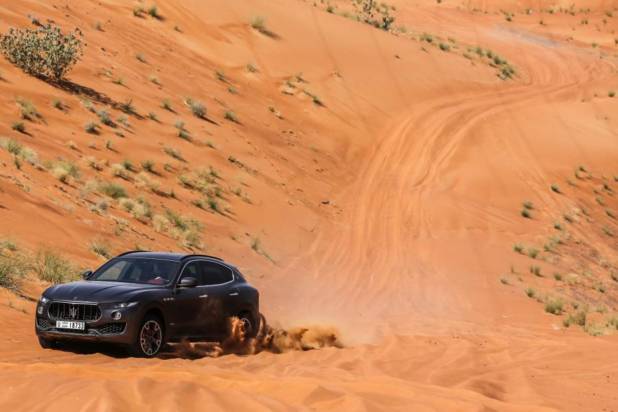  Maserati Levante S Q4 GranSport 2017 года  (фото 12 из 43)